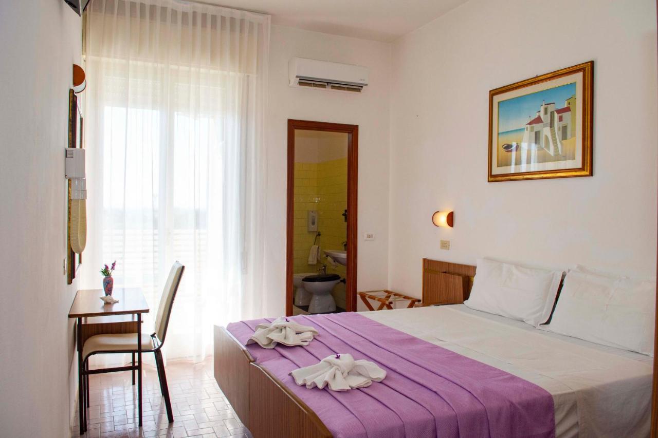 Hotel Sara*** Cesenatico Εξωτερικό φωτογραφία