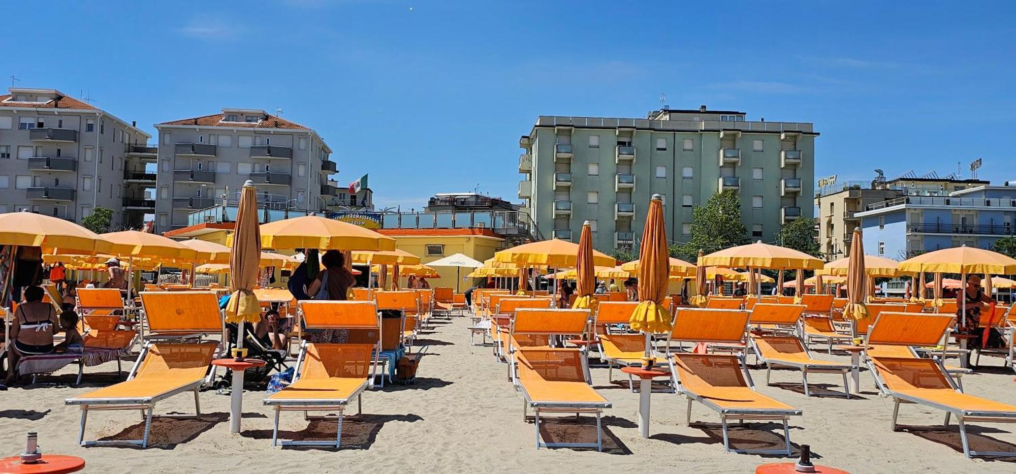 Hotel Sara*** Cesenatico Εξωτερικό φωτογραφία