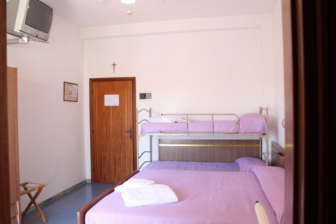 Hotel Sara*** Cesenatico Εξωτερικό φωτογραφία